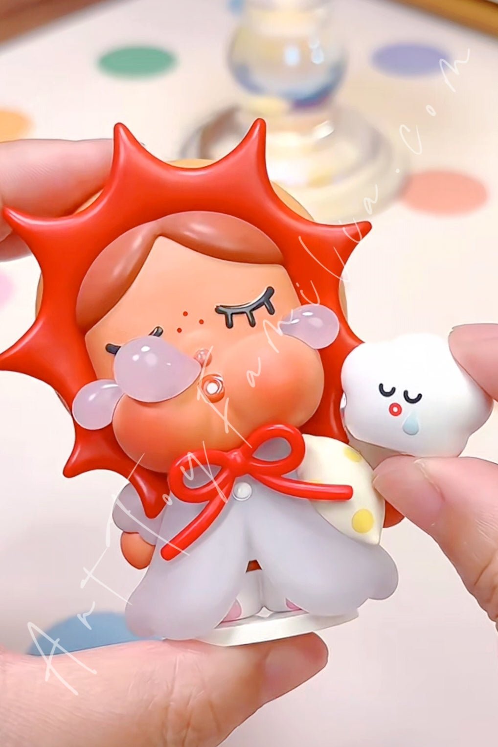 crybaby-crying-to-the-moon-series-POP Mart Crybaby