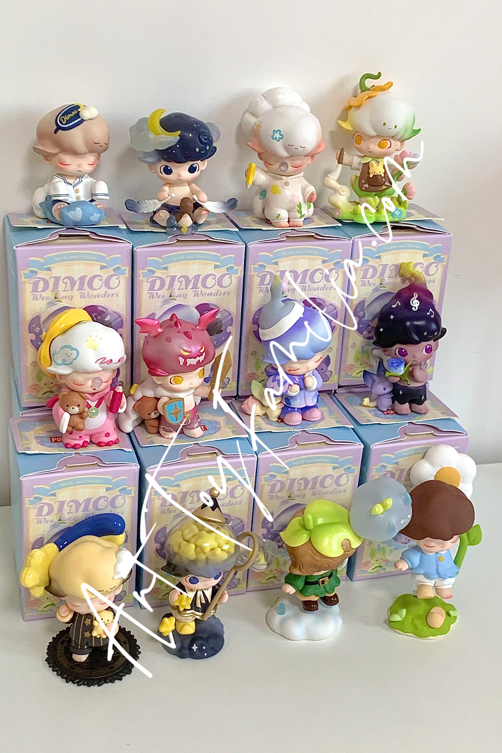 Dimoo Weaving Wonders Figurines