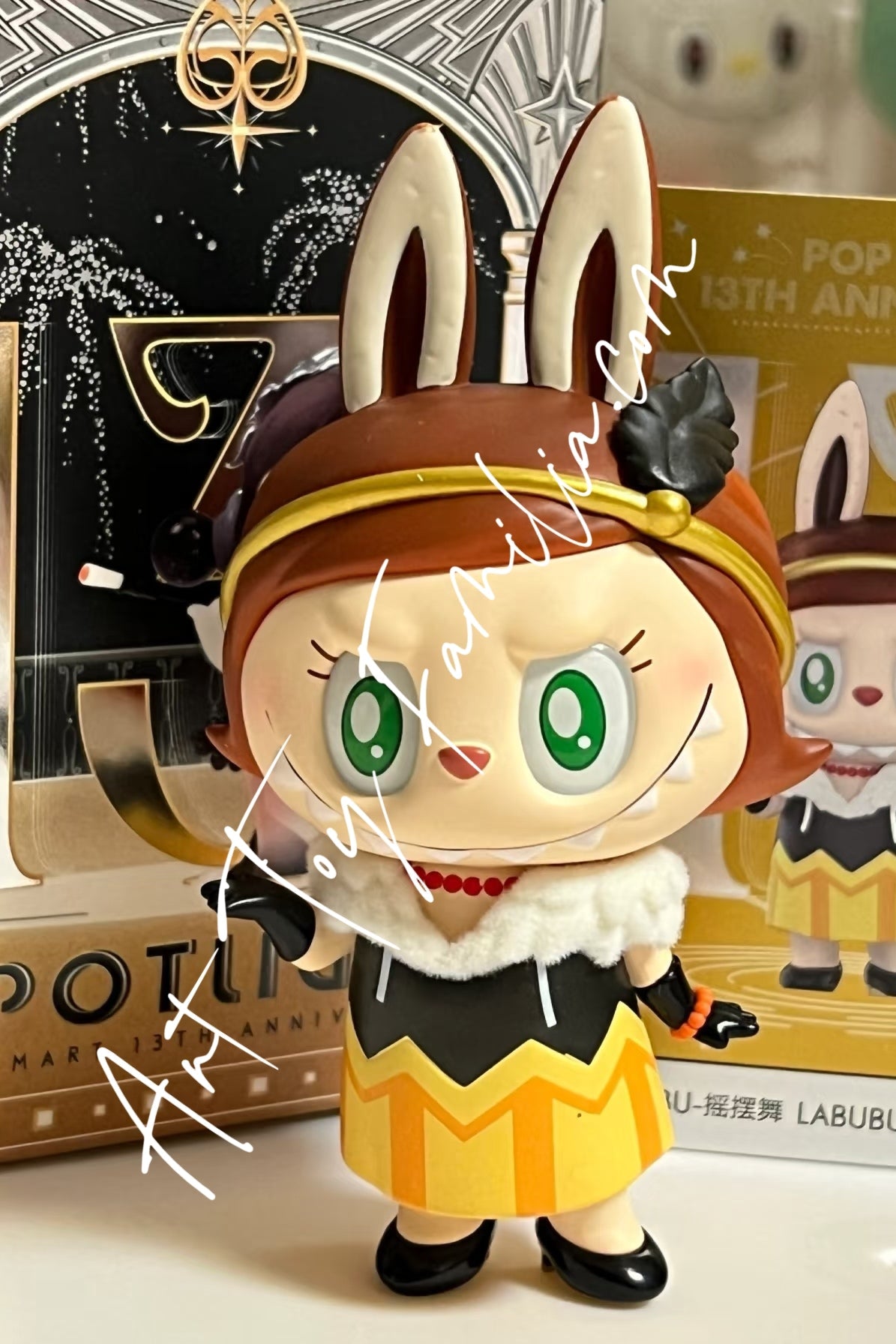 spotlight-pop-mart-13th-anniversary-series-POP MART hirono